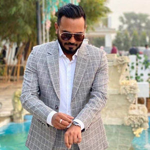 Meet your Posher, Faisal